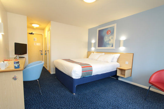 Travelodge Cirencester Room photo